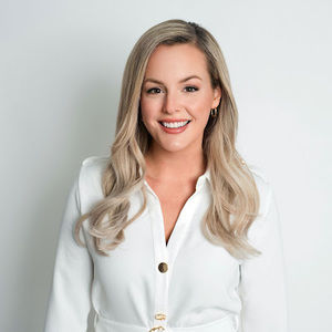 Meet your Posher, Karine